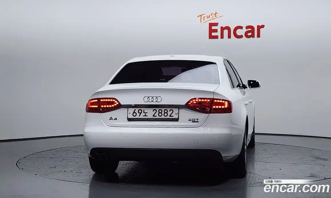 Audi A4 2010 2.0 гидро в Москве № 212609, фото 4