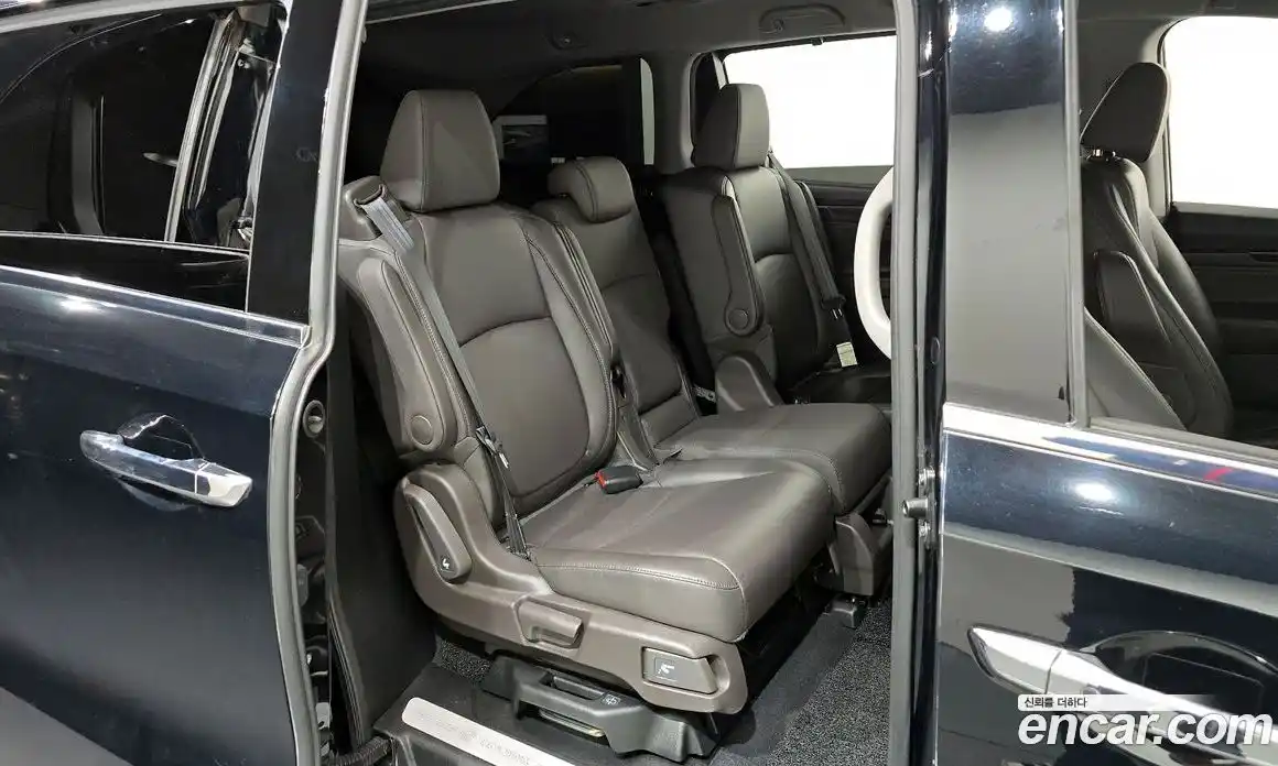 Honda Odyssey 2019 3.5 гидро в Москве № 215700, фото 12