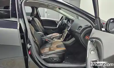 Volvo V40 2015 2.0 гидро в Москве № 230573, миниатюра 12