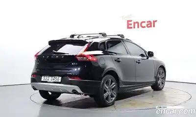 Volvo V40 2015 2.0 гидро в Москве № 230573, миниатюра 2