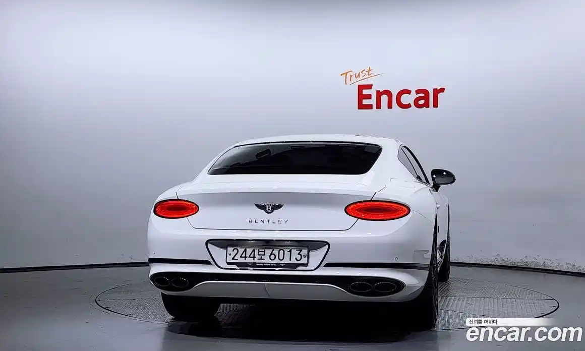 Bentley Continental 2023 4.0 гидро в Москве № 256590, фото 4