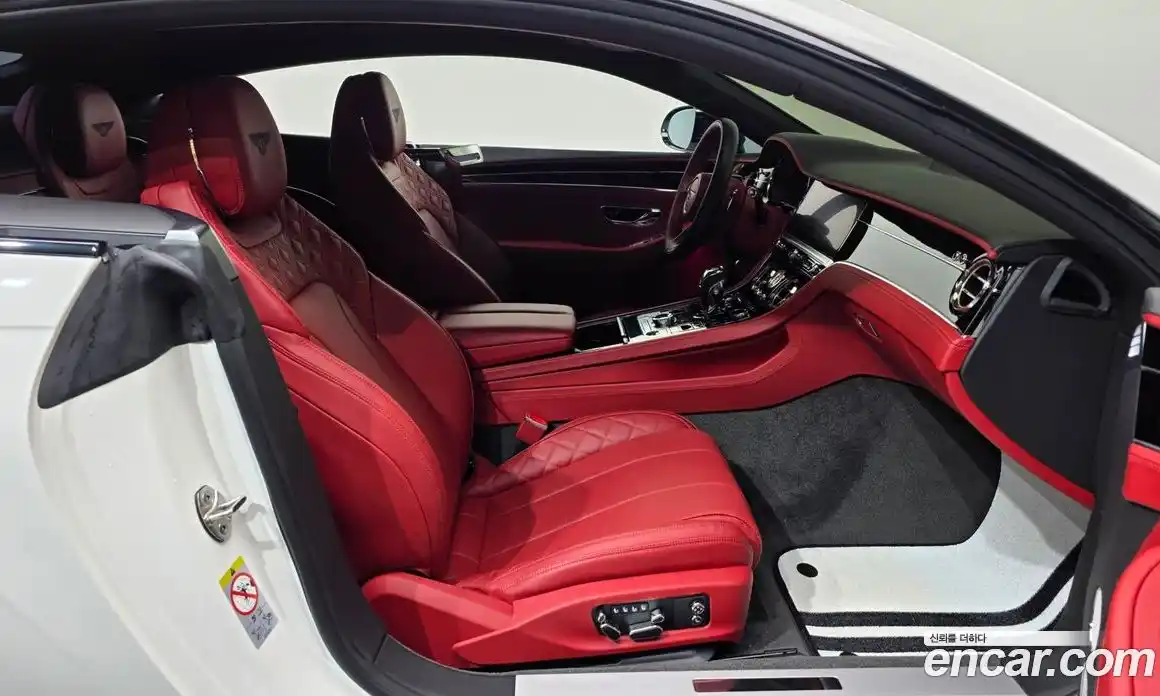 Bentley Continental 2022 4.0 гидро в Москве № 256614, фото 11
