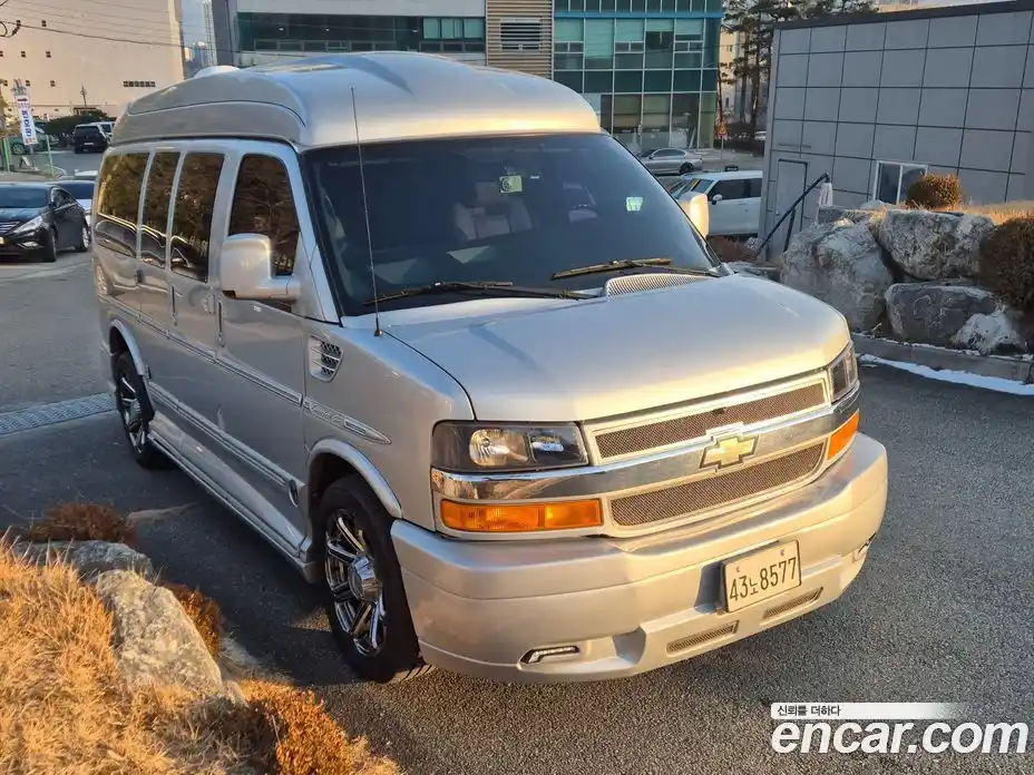 Chevrolet Express Van 2015 6.0 гидро в Москве № 260703, фото 7