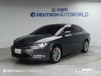 Chrysler 200, 2015