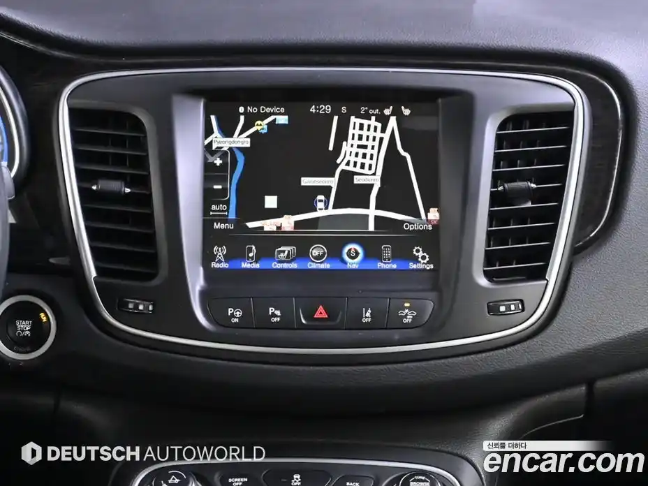 Chrysler 200 2015 2.4 гидро в Москве № 407548, фото 14