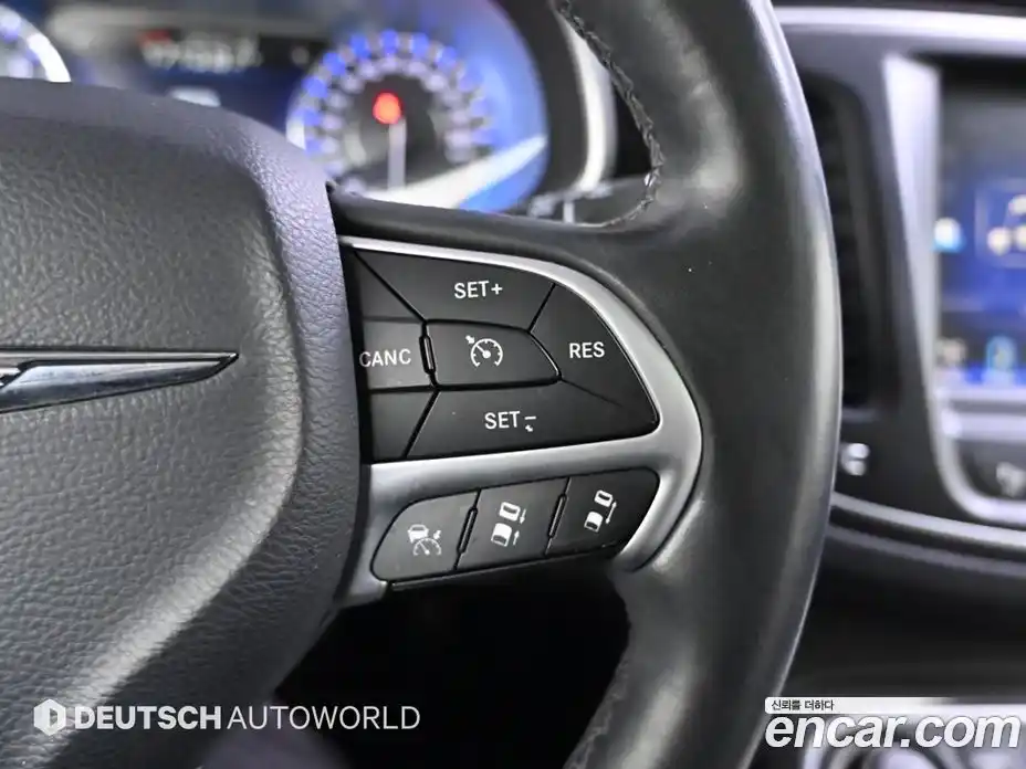 Chrysler 200 2015 2.4 гидро в Москве № 407548, фото 18