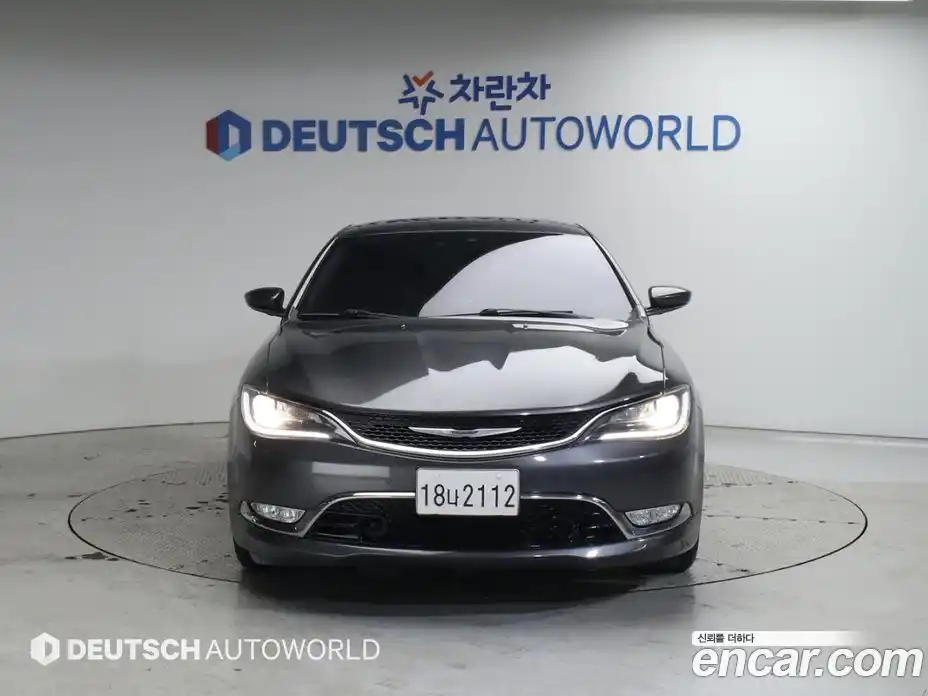 Chrysler 200 2015 2.4 гидро в Москве № 407548, фото 3