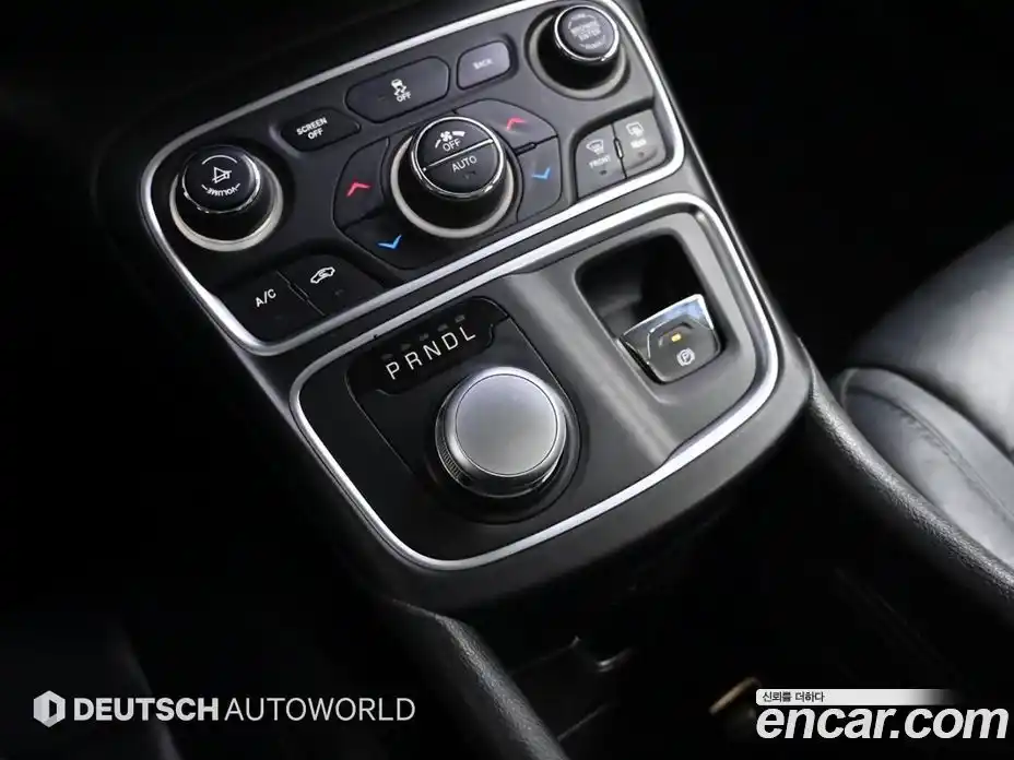 Chrysler 200 2015 2.4 гидро в Москве № 407548, фото 9