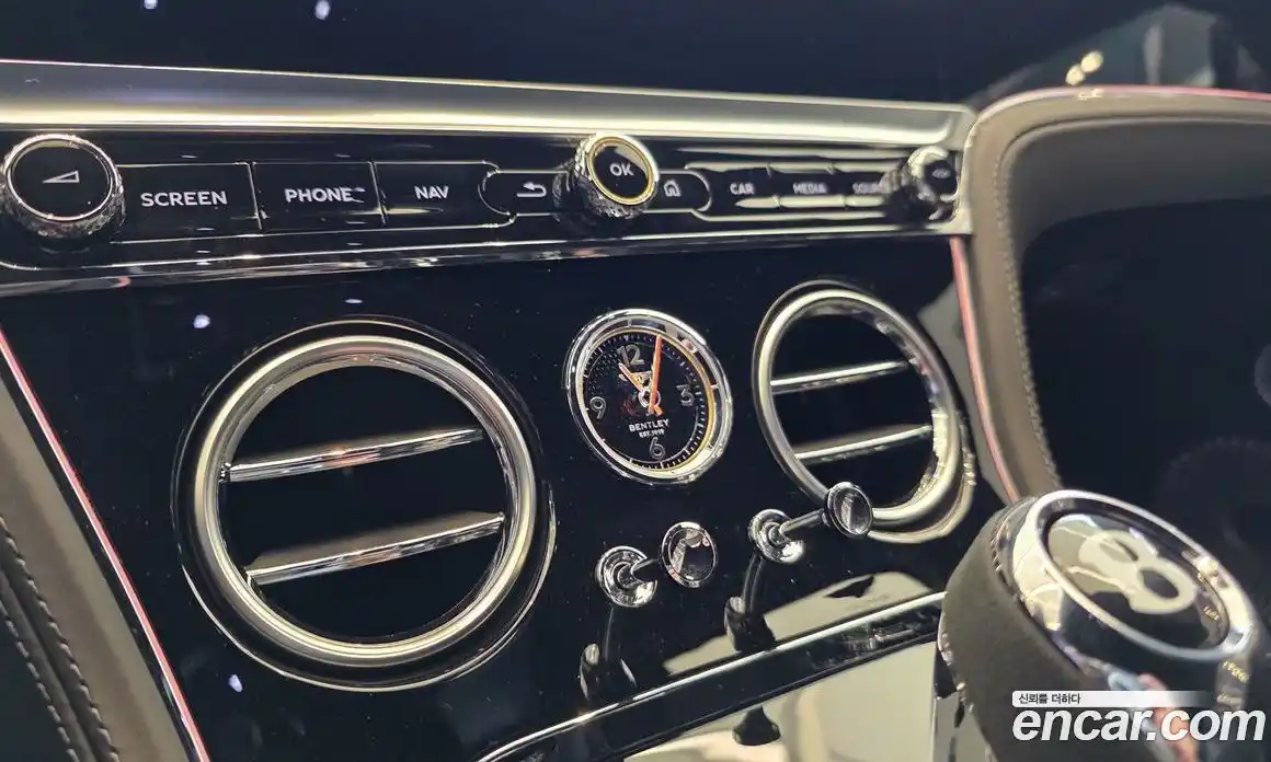 Bentley Continental 2024 4.0 гидро в Москве № 418262, фото 17