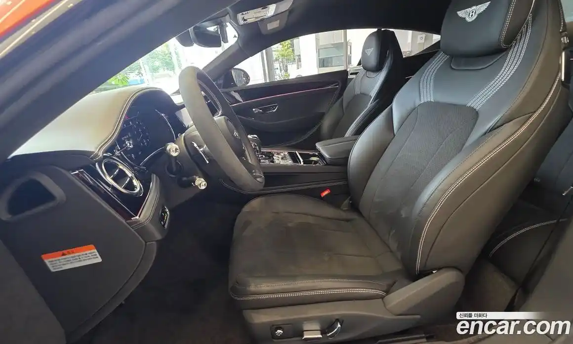 Bentley Continental 2024 4.0 гидро в Москве № 418262, фото 8