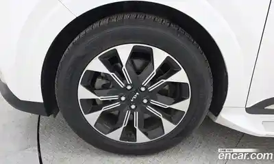 Kia Canival 2023 2.2 гидро в Москве № 50352, миниатюра 5