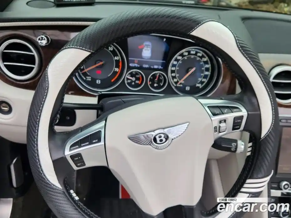 Bentley Continental 2013 4.0 гидро в Москве № 611621, фото 6