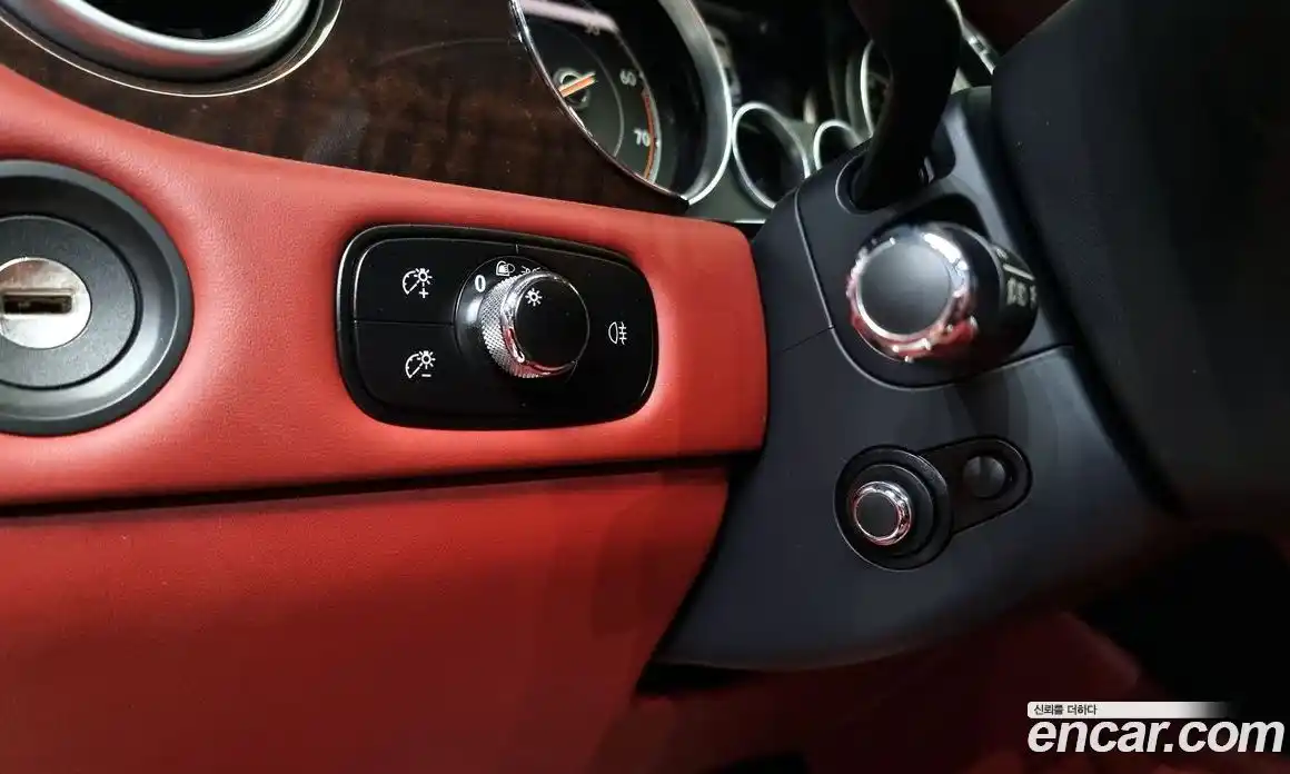 Bentley Continental 2015 4.0 гидро в Москве № 798182, фото 18