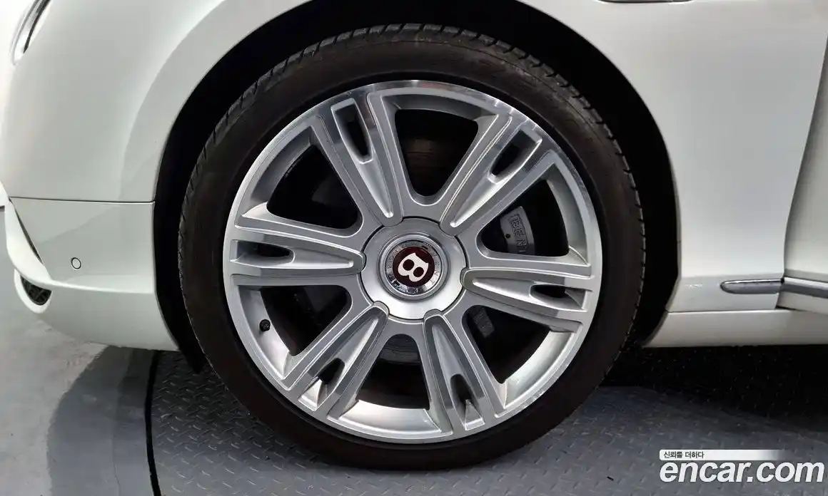 Bentley Continental 2015 4.0 гидро в Москве № 798182, фото 5