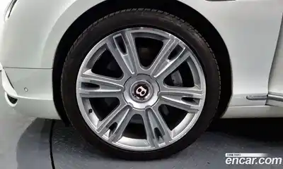 Bentley Continental 2015 4.0 гидро в Москве № 798182, миниатюра 5