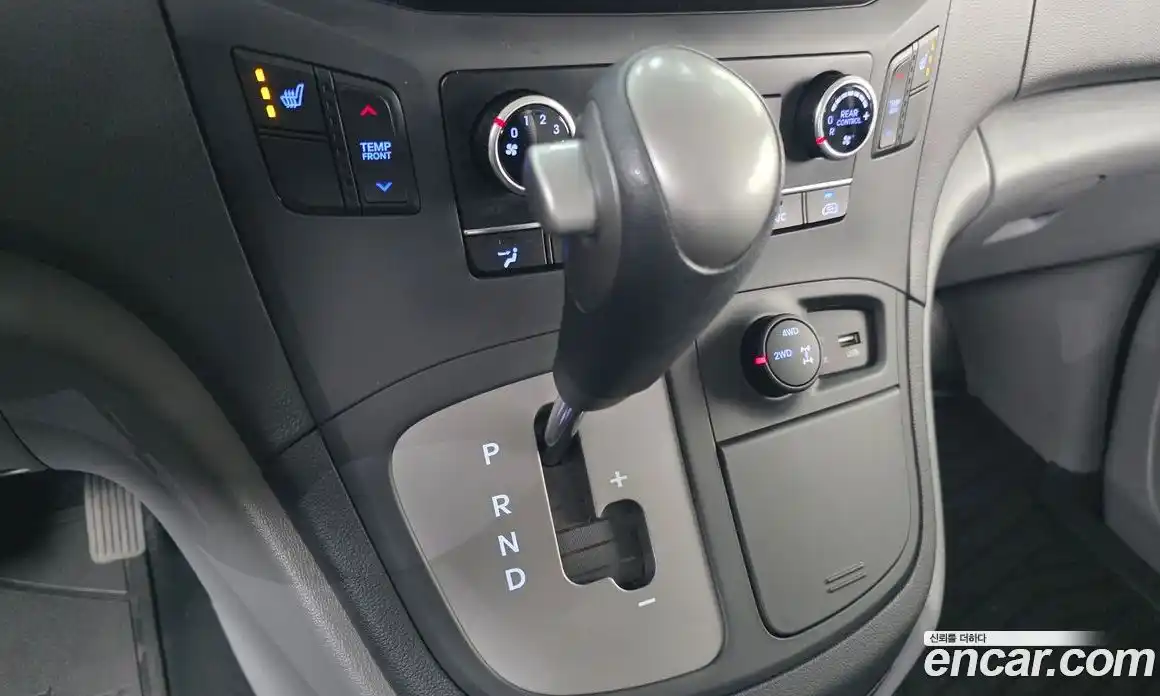 Hyundai Starex 2019 2.5 гидро в Москве № 1127977, фото 9
