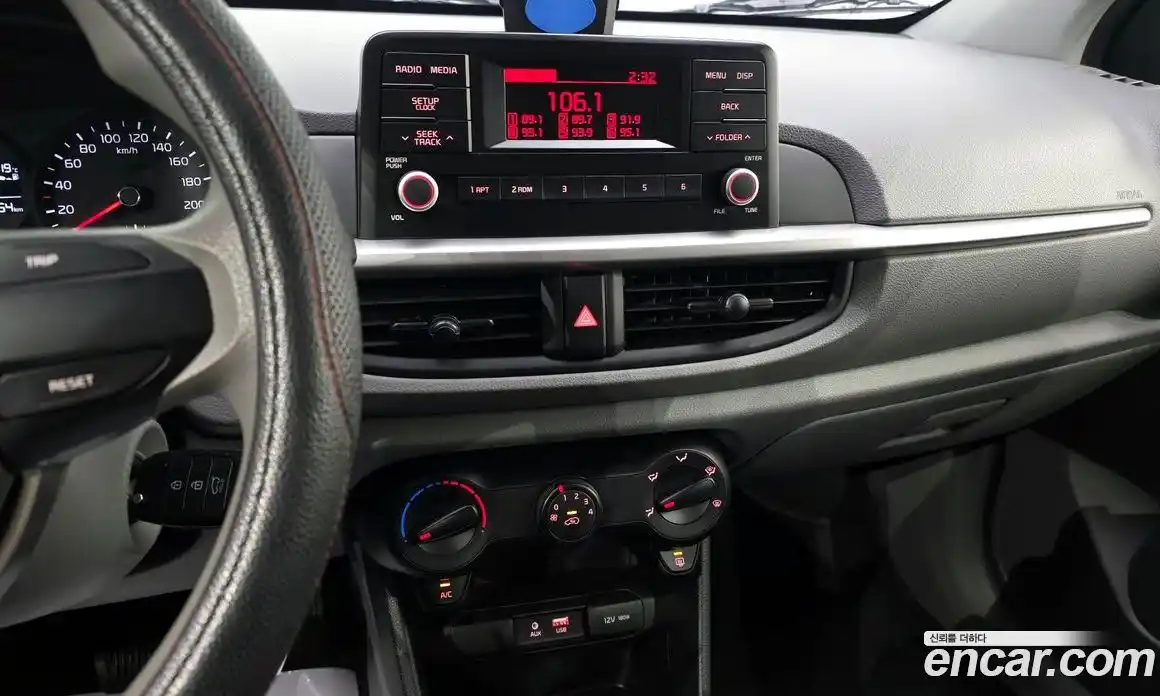 Kia Morning 2018 1.0 Автомат в Москве № 1128548, фото 17