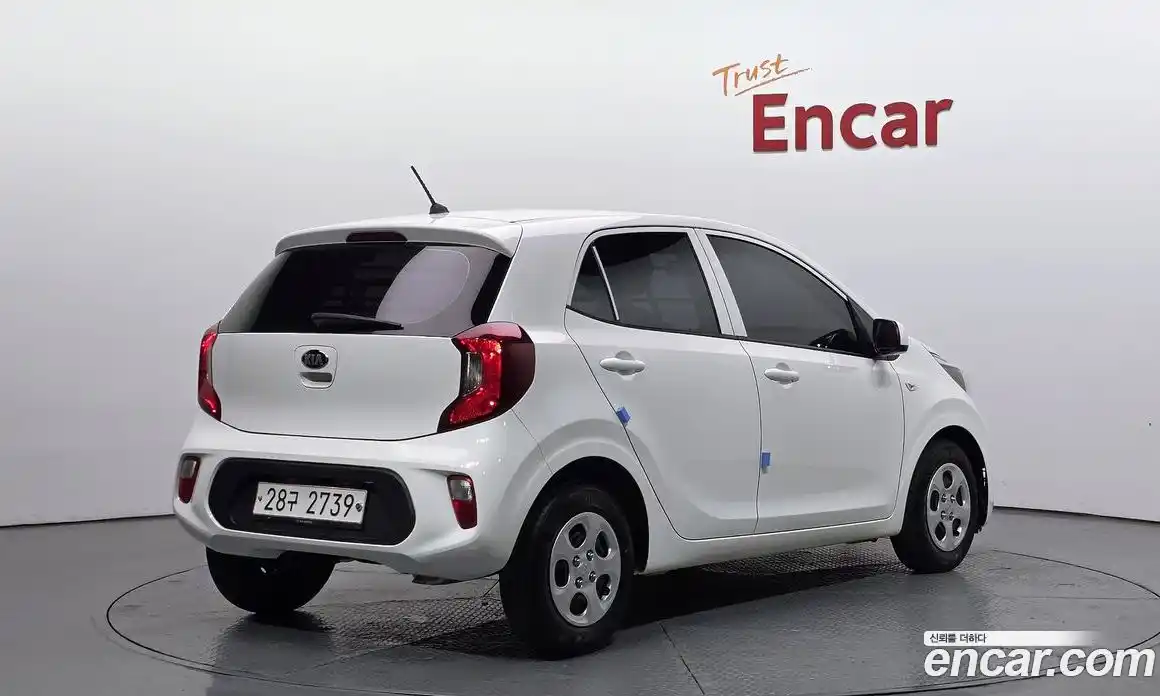 Kia Morning 2018 1.0 Автомат в Москве № 1128548, фото 2