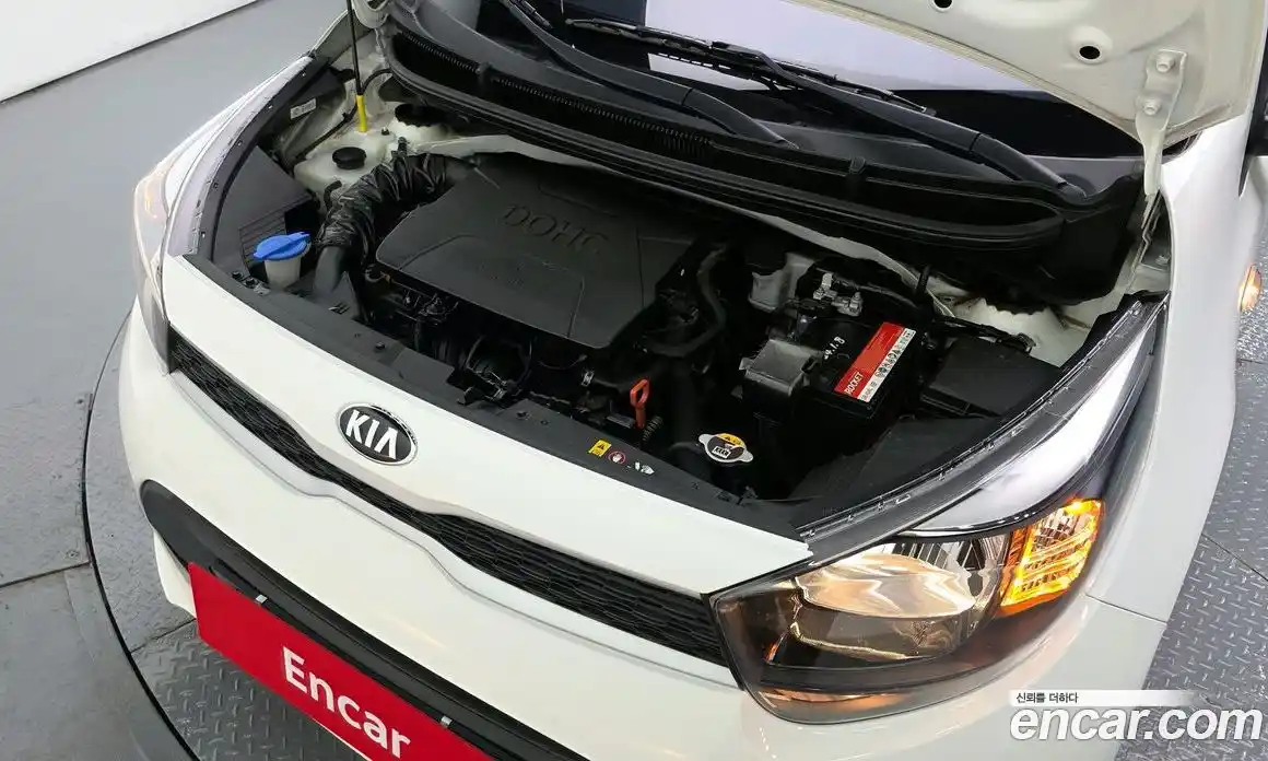 Kia Morning 2018 1.0 Автомат в Москве № 1128548, фото 6