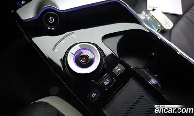 Kia EV6 2023 0.1 Автомат в Москве № 1128597, миниатюра 8