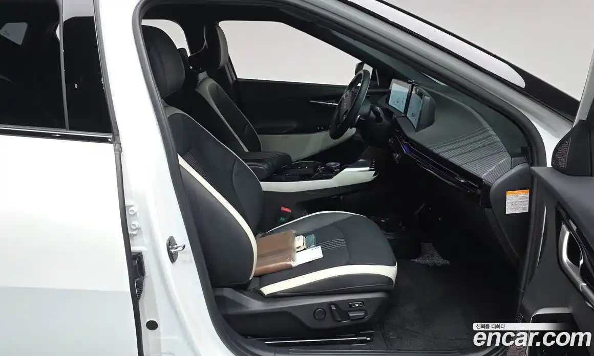 Kia EV6 2023 0.1 Автомат в Москве № 1128597, фото 9