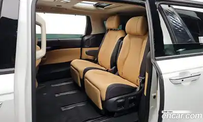 Kia Canival 2023 3.5 Автомат в Москве № 1128605, миниатюра 11