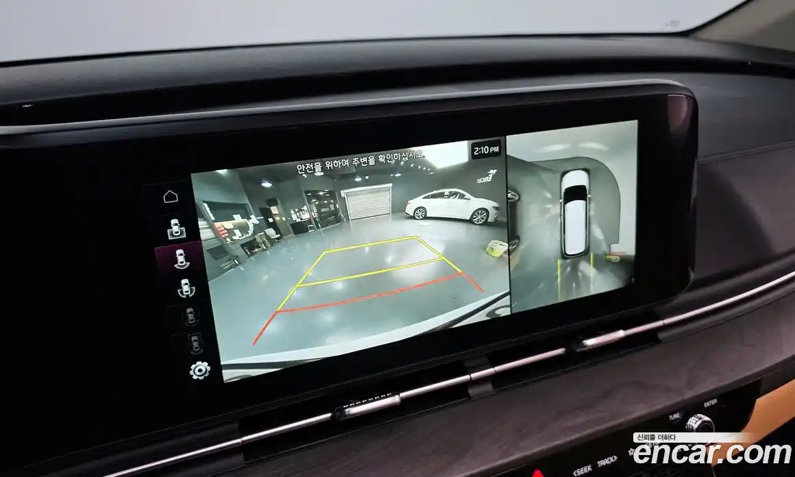 Kia Canival 2023 3.5 Автомат в Москве № 1128605, фото 14