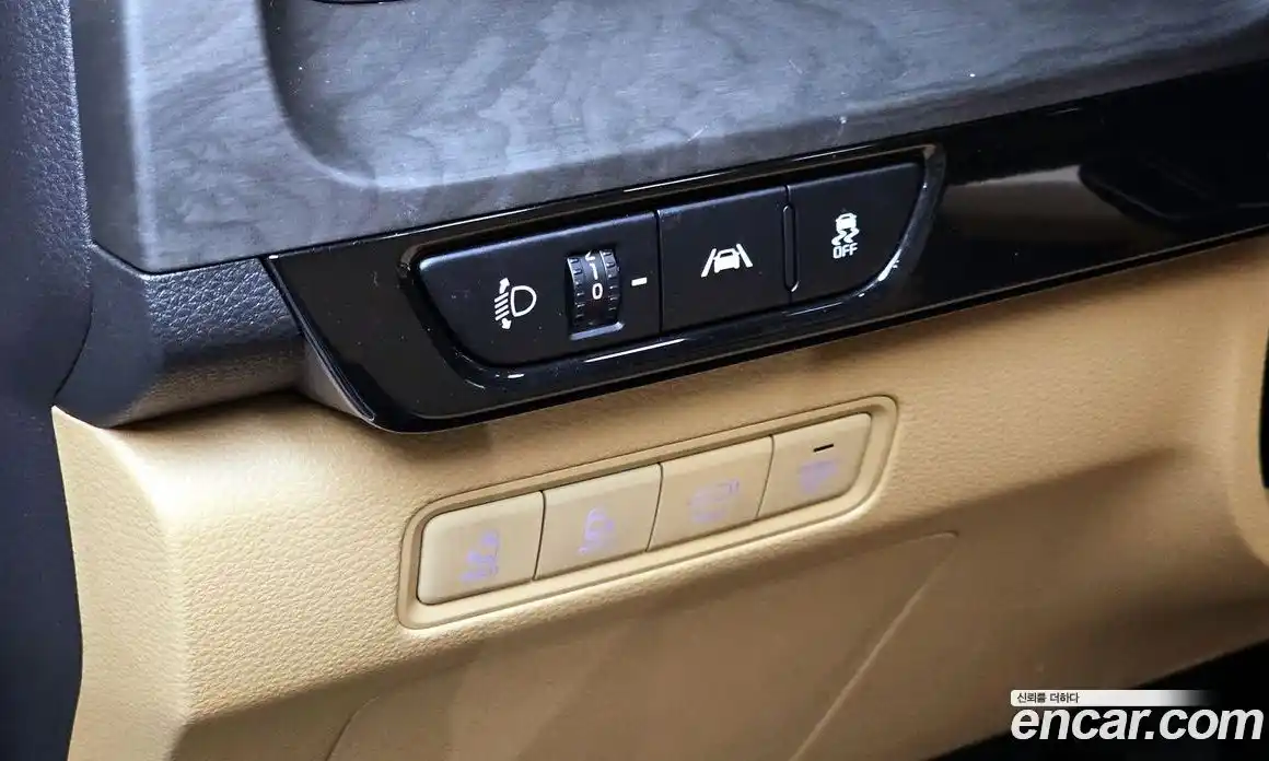 Kia Canival 2023 3.5 Автомат в Москве № 1128605, фото 15