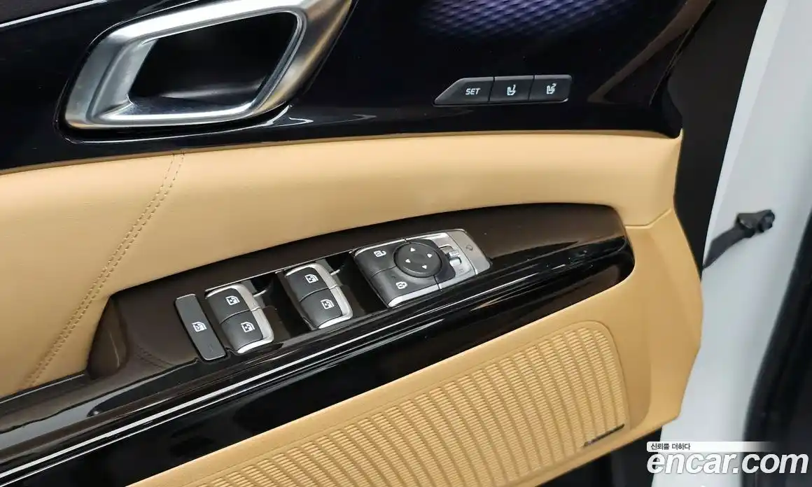 Kia Canival 2023 3.5 Автомат в Москве № 1128605, фото 18