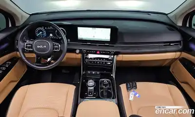 Kia Canival 2023 3.5 Автомат в Москве № 1128605, миниатюра 6