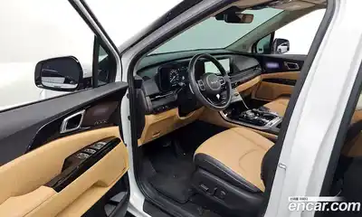 Kia Canival 2023 3.5 Автомат в Москве № 1128605, миниатюра 10