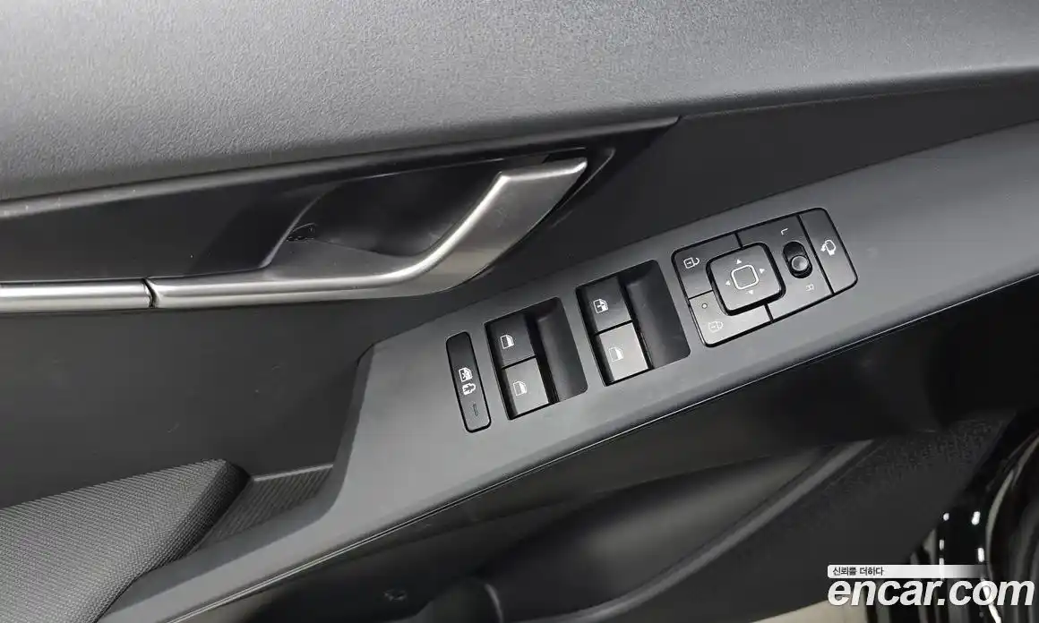 Kia Niro 2024 1.6 Автомат в Москве № 1128715, фото 17