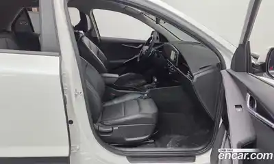 Kia Niro 2022 1.6 Автомат в Москве № 1128811, миниатюра 11