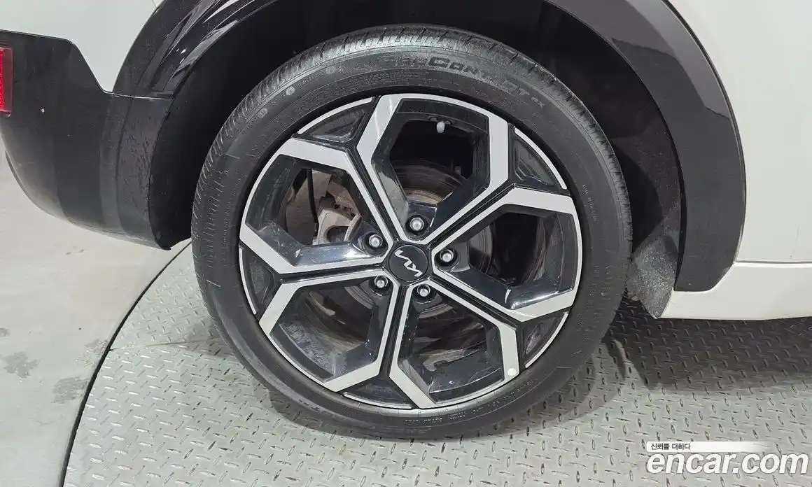 Kia Niro 2022 1.6 Автомат в Москве № 1128811, фото 5