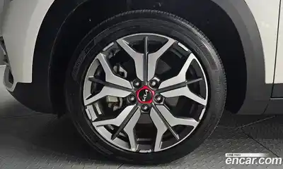 Kia Seltos 2022 1.6 Автомат в Москве № 1128829, миниатюра 5