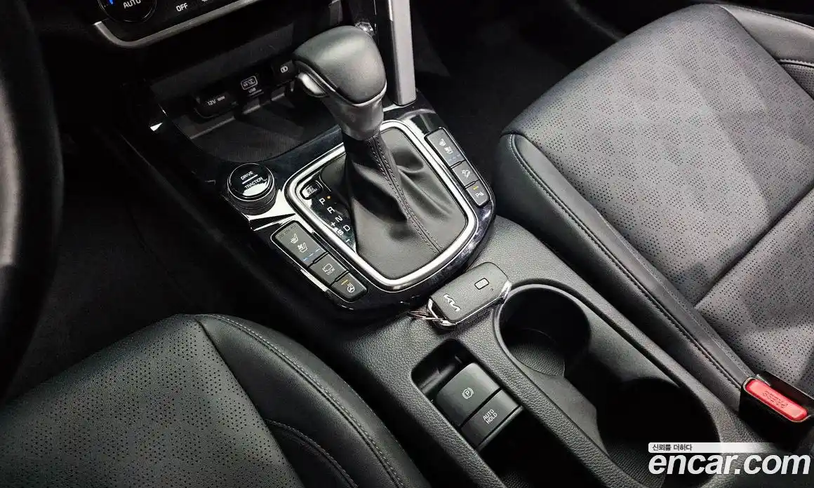 Kia Seltos 2022 1.6 Автомат в Москве № 1128829, фото 9