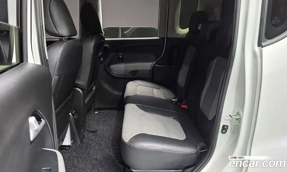 Kia Ray 2022 1.0 Автомат в Москве № 1128851, фото 12