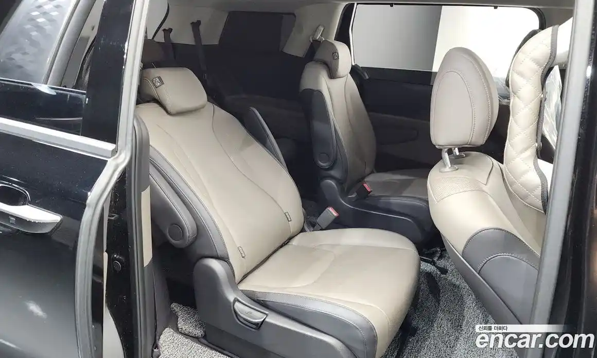 Kia Canival 2024 2.2 Автомат в Москве № 1128859, фото 12