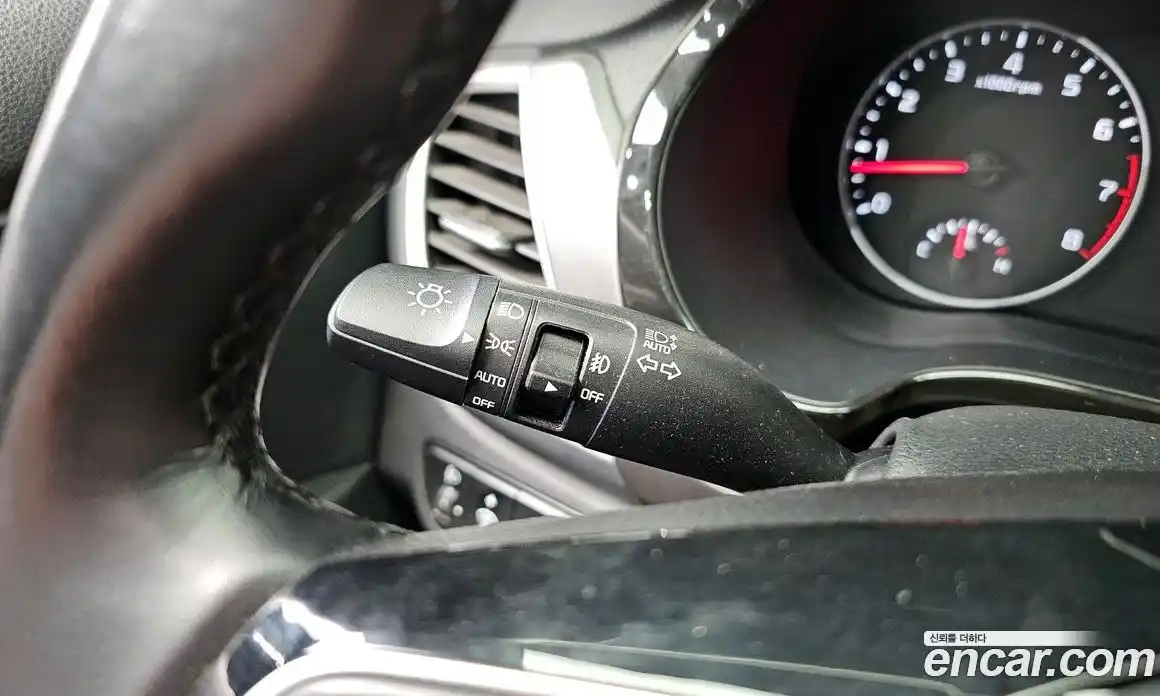 Kia Seltos 2020 1.6 Автомат в Москве № 1128902, фото 17