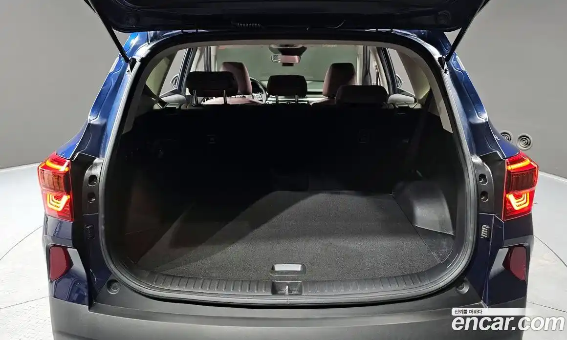 Kia Seltos 2020 1.6 Автомат в Москве № 1128902, фото 20