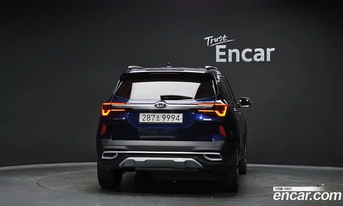 Kia Seltos 2020 1.6 Автомат в Москве № 1128902, фото 4