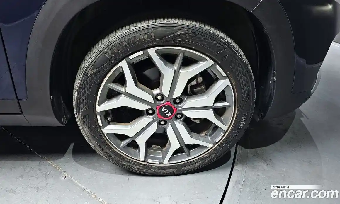 Kia Seltos 2020 1.6 Автомат в Москве № 1128902, фото 5