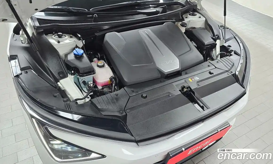 Kia EV6 2024 0.1 Автомат в Москве № 1129006, фото 6