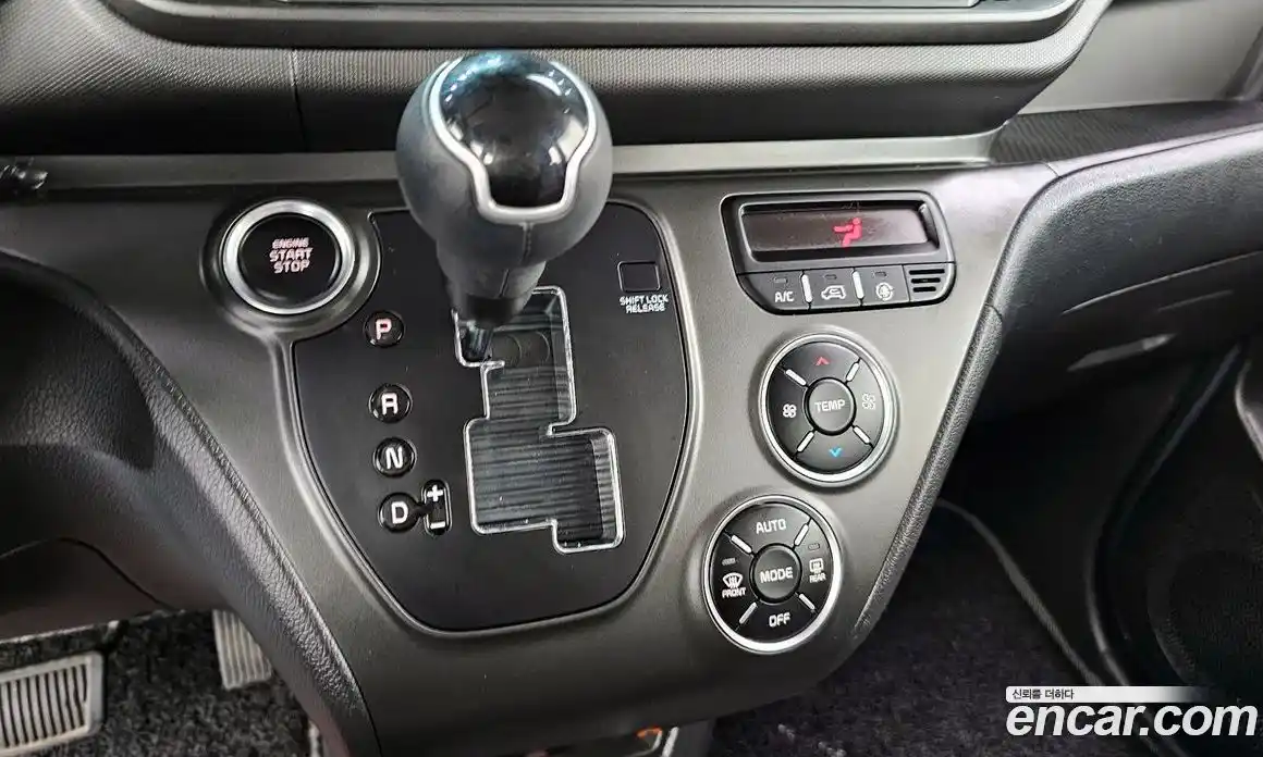 Kia Ray 2023 1.0 Автомат в Москве № 1129050, фото 9