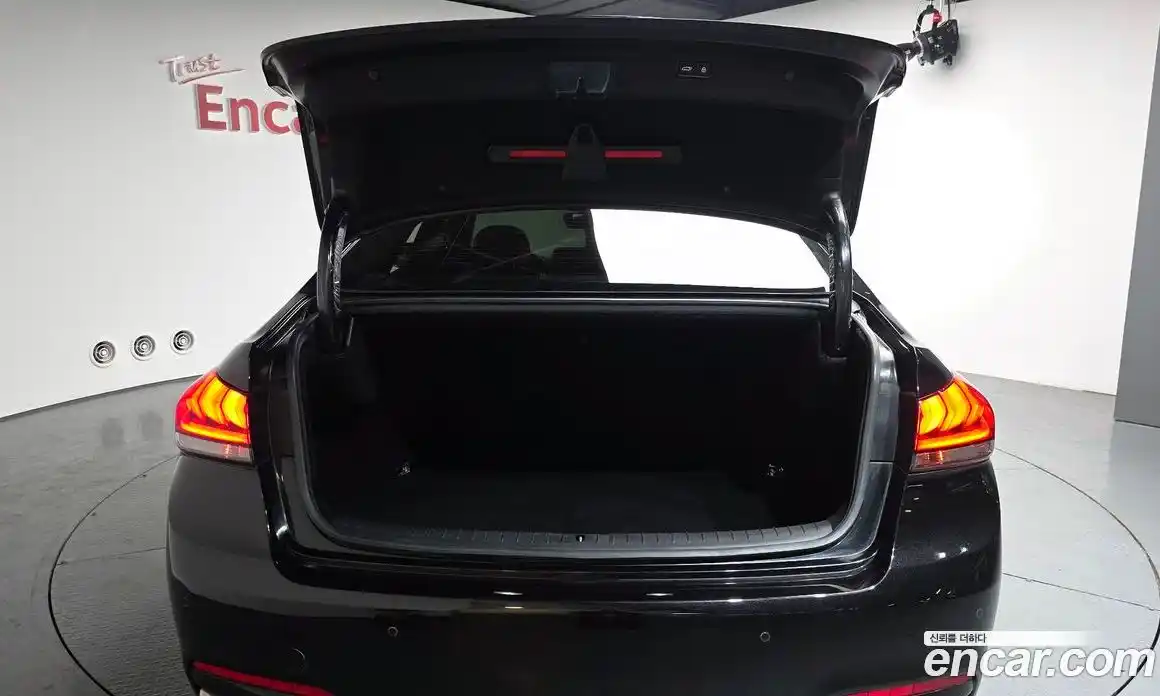 Genesis G80 2017 3.3 Автомат в Москве № 1129191, фото 19