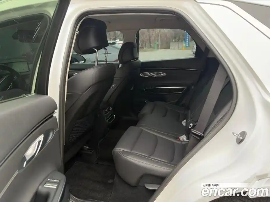 Genesis GV70 2022 2.5 Автомат в Москве № 1129343, фото 4