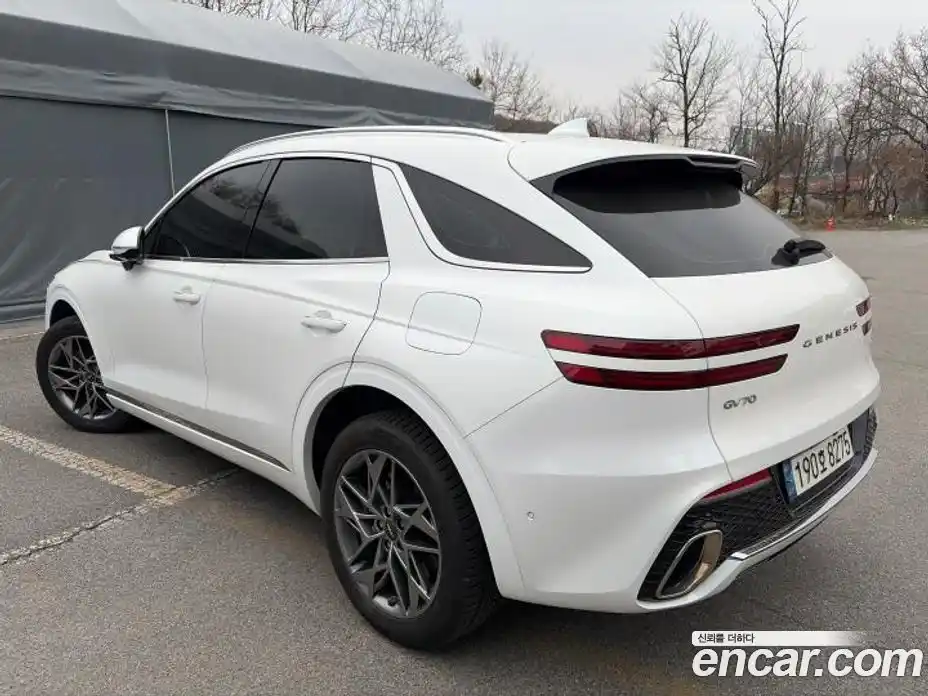 Genesis GV70 2022 2.5 Автомат в Москве № 1129343, фото 6