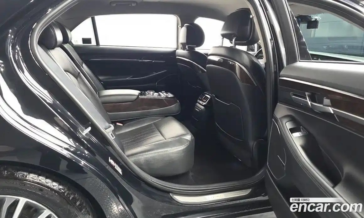 Genesis EQ900 2016 3.3 Автомат в Москве № 1129349, фото 12