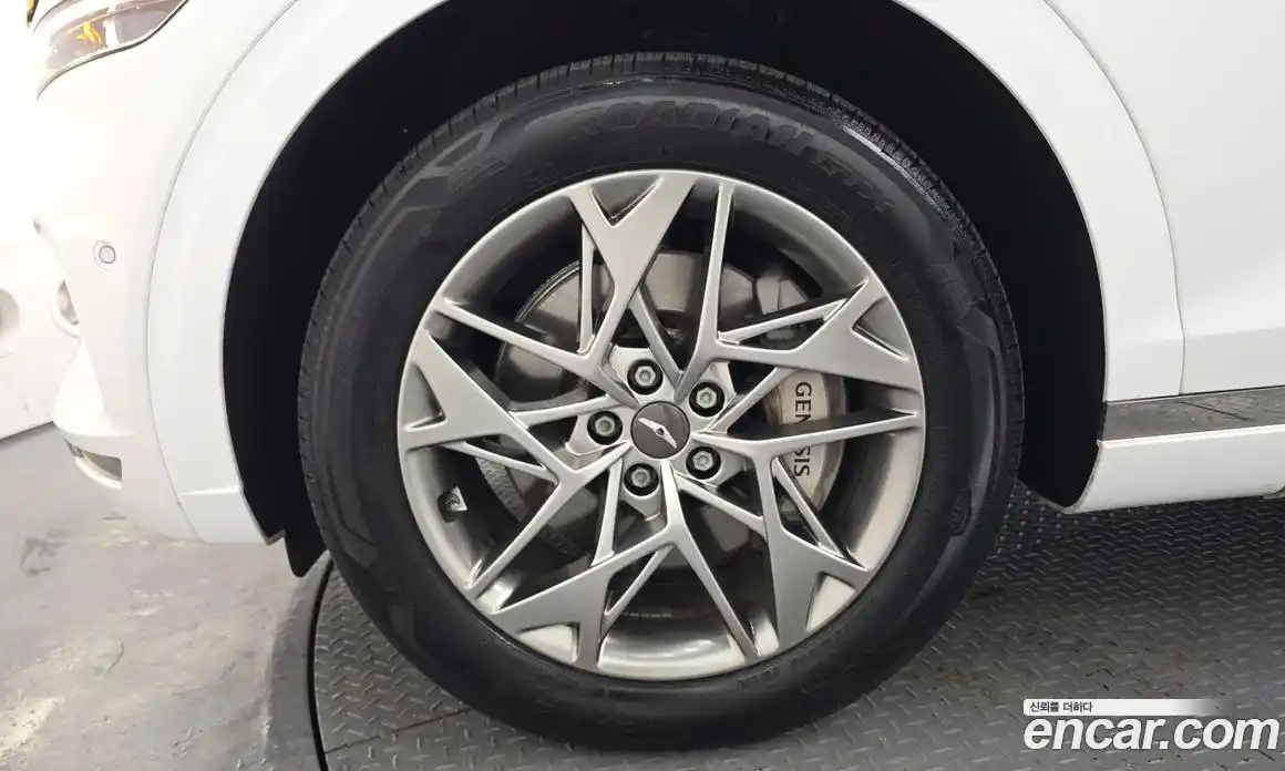 Genesis GV70 2023 2.5 Автомат в Москве № 1129383, фото 5