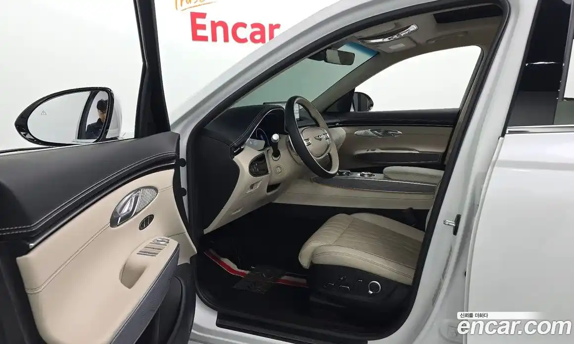 Genesis GV70 2023 2.5 Автомат в Москве № 1129383, фото 10